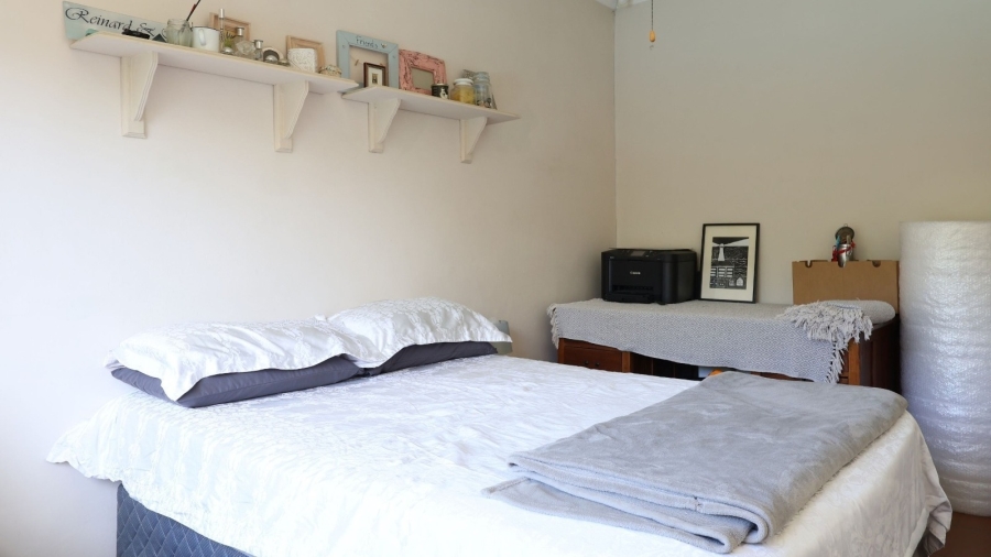 3 Bedroom Property for Sale in Hoog En Droog Western Cape